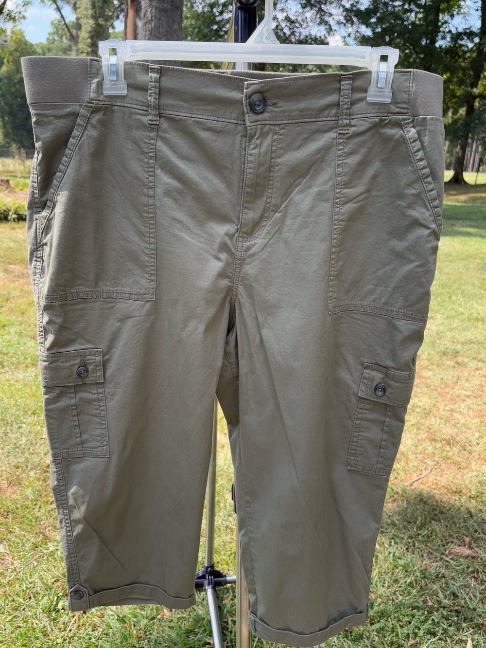 Women’s Olive Green Lee Cargo Capris Size 18W
